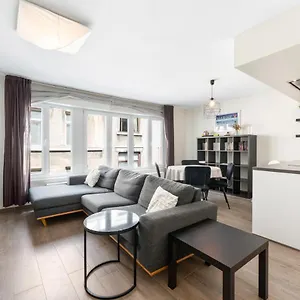 Dwarsstraat 7, Apartment