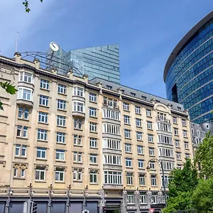 **** Hotel Doubletree By Hilton Brussels Belgien